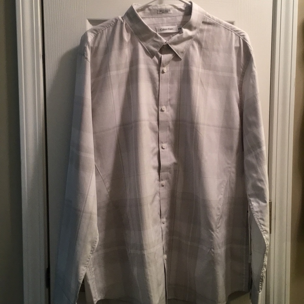 Calvin Klein Color Sharkfin